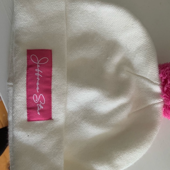 Jeffree Star Pompom toque - Picture 2 of 5